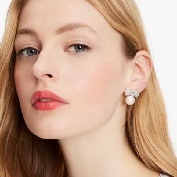 🤍🔹️KATE SPADE🔹️ Happily Ever After Statement Stud Earrings - Picture 3 of 5